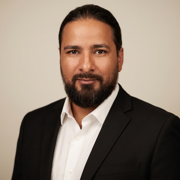 Marios Bonilla Jr., Lead Chauffeur & Operations